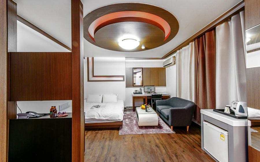 Mk Hotel ヨス市 エクステリア 写真